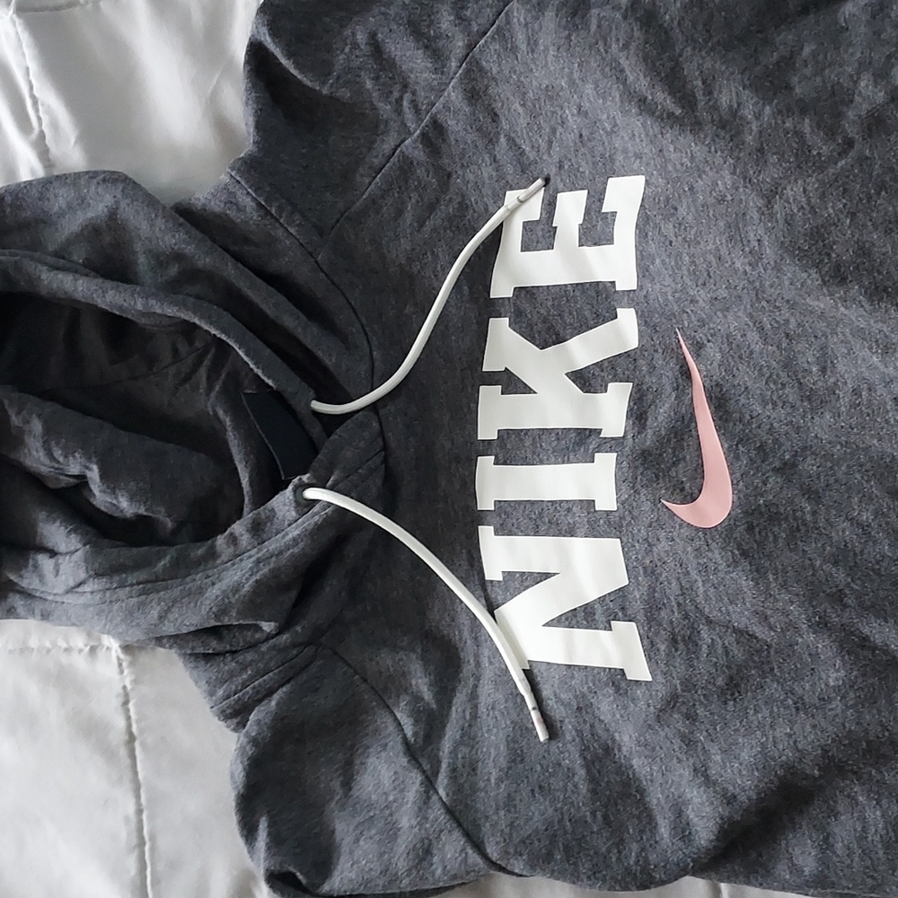 Nike EUC Gray and pink lightweight sweatshirt 💕 size Medium - Picture 11 of 11
